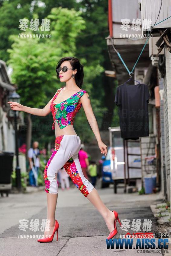 AISS爱丝(黄金版) - 索菲-秋日女神：这图库里的资源，让我不自觉开始春梦秋念！
