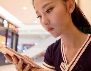 AISS爱丝(黄金版) – 渔色私拍合集秘籍：索菲的水下受欢迎法则？