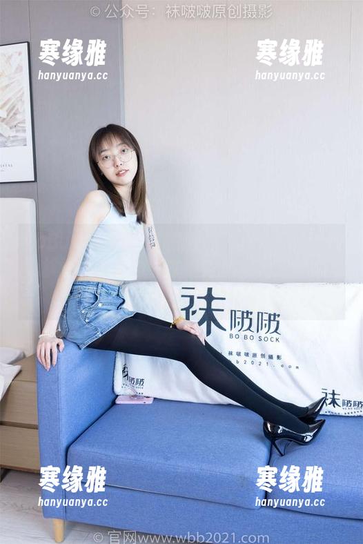 BoBoSocks袜啵啵 - 小甜豆和她的蓝色丝袜，没圣光但照样是美图，这是什么神操作？