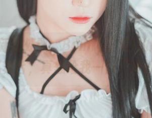 图片更新到处飘，Bomi(普美)的LOOZY-隐秘舞台，真想给我一口“冷静”！