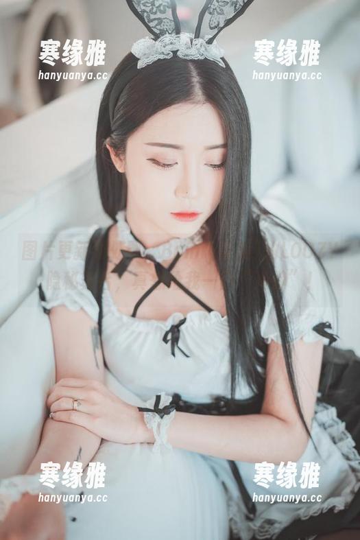 图片更新到处飘，Bomi(普美)的LOOZY-隐秘舞台，真想给我一口“冷静”！
