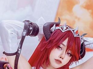 YorForger福利写真，Byoru独家视角的赞美。