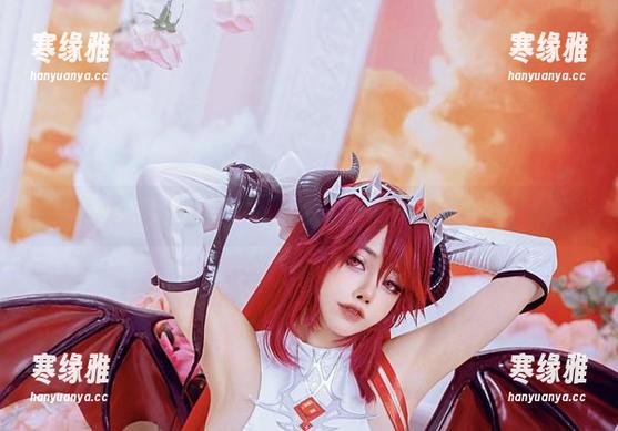 Byoru YorForger福利写真,Byoru独家视角的赞美。