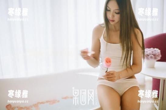 GIRLT果团网 - 发现居家的王语纯，高清壁纸诱惑着你的小心思