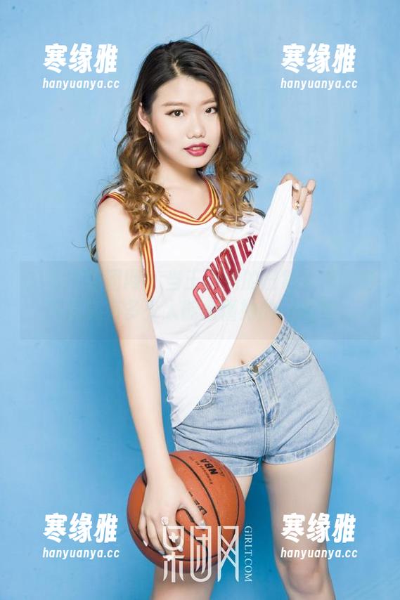 GIRLT果团网 - 当王语纯的日常变成图包，究竟还有多少人能看懂她的“精致”。