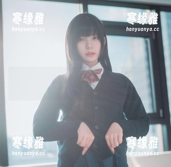无法抗拒的Hizzy(히지)丝袜美图，这作品里藏了多少小心思，真想慢慢品味。