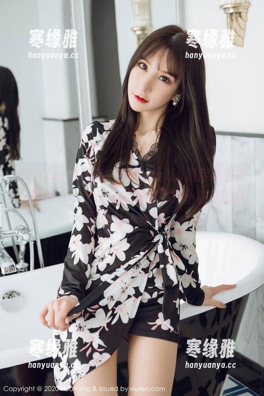 HuaYang花漾 - 遇见Emily顾奈奈酱的“死库水”：这精选原图比我小时候的泳装还让人怀念。