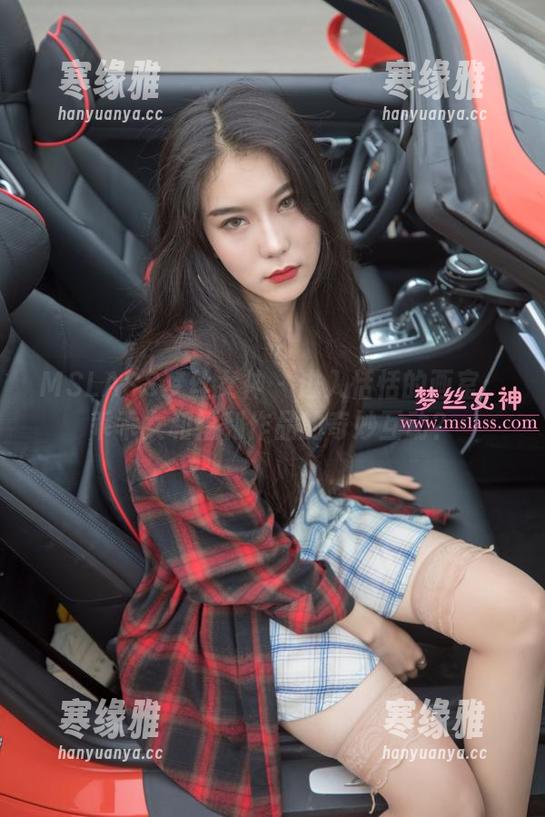 MSLASS梦丝女神 - 进入恬恬的画室：乖乖女和福利作品的奇妙互动？