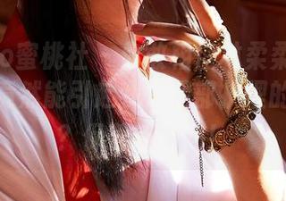 MiiTao蜜桃社 – 你敢相信林柔柔的裸足全集，竟然能引起我对足部护理的思考吗？保养新方向！