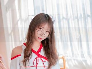 这张原图有多好？Money冷冷的腿多了点神秘的气息