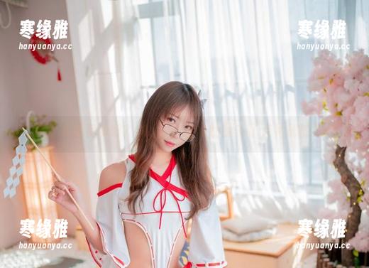 这张原图有多好？Money冷冷的腿多了点神秘的气息