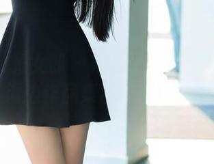 TuiGirl推女郎 – 在沙子里翻滚的娜露：海边作品集出炉，必看！