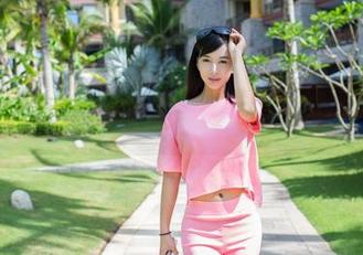 TuiGirl推女郎 – 略头疼的小九九：私房妹妹觉得不够