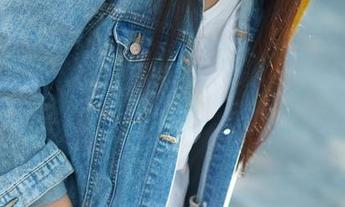 TuiGirl推女郎 – 林清儿的职业装图包：这衣服是一张正式的“请让我升职”的名片吗？
