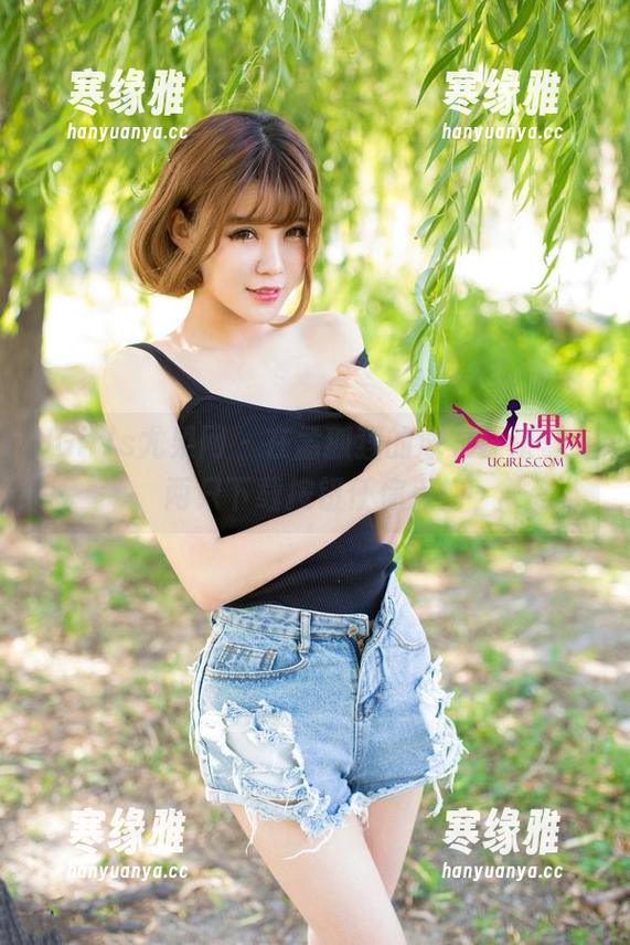 UGirls尤果网 - 在孟狐狸的泳衣狂欢里，两只下载按钮任你点！
