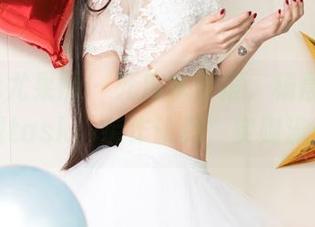 UGirls尤果网 – 死库水警报，杨晨晨的图库下载task：装作认真，实则流着口水