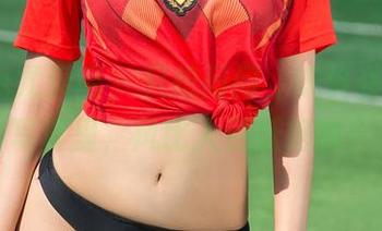 UGirls尤果网 – 只想问问，陈怡曼的海边写真里，风比人更妖艳嘛？