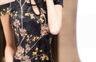 XIAOYU语画界 – 安琪Yee，真会玩！她的美脚合集在网盘等你来挖掘呀！
