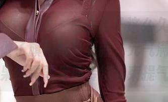 Xiuren秀人网 – 白白等了这么久，刘婷婷终于做了旗袍写真更新，元气满满的春天果然需要借助传统装束提气。