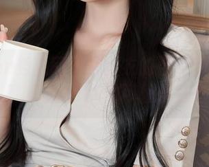 Xiuren秀人网 – 连体衣的召唤：原图和周慕汐fairy的可爱执行力