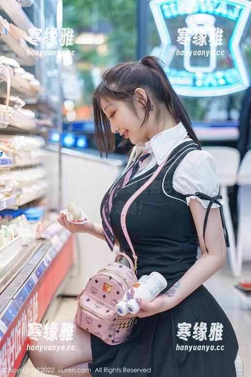 Xiuren秀人网 - 红裙子中的大白兔吖，图库精选——看得我想立刻去买红裙，预约走路！