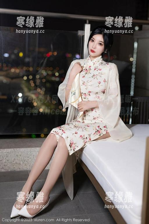 Xiuren秀人网-容容容Alice Xiuren秀人网 - 不怕你光,怕你透明——容容容Alice摄影新作来了,原图发布!
