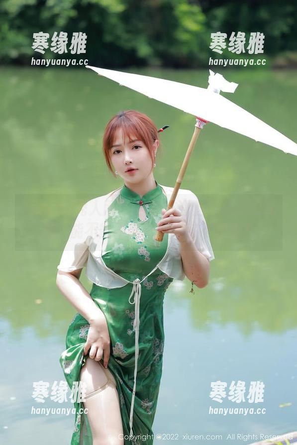 Xiuren秀人网 - 当护士遇上小逗逗的私拍，能不能不能再让人移不开眼？