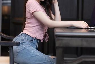 Xiuren秀人网 – 照顾好你的白衬衫，王馨瑶Yanni的写真图集怕是真要上天了