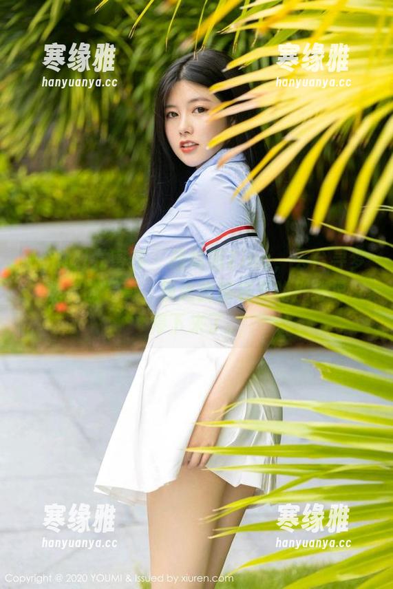 YouMi尤蜜荟 - 战姝羽Zina，天台寻梦，免费的写真，飘进我脑袋里的那缕风又停下来了。