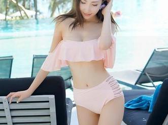 YouMi尤蜜荟 – 一双棉袜的挑战，黄歆苑在线燃起的写真火花
