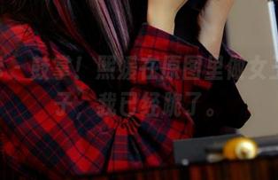 pans – 鼓掌！熙媛在原图里做女王的样子，我已经跪了。