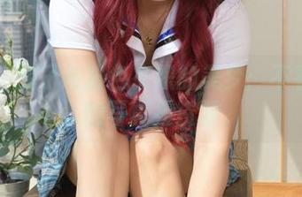 丽柜 – 兔子与粉色交织的美梦：不看后悔的写真集资源