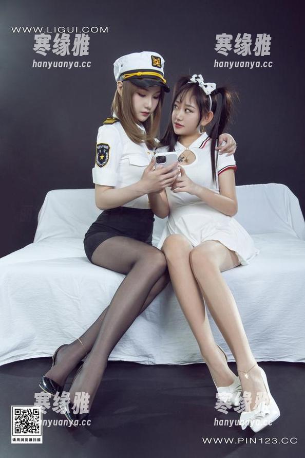 丽柜 - 毛衣搭配“柒柒”：是我眼花了，还是你穿上就走出了画的原图？