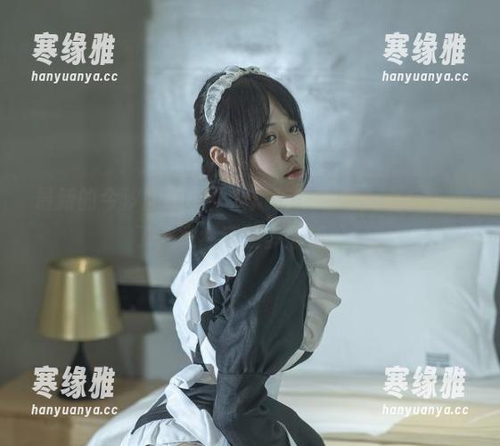 最新的今汐图册，女友风范？哎呦，太有气氛了，竟然还想多想想……
