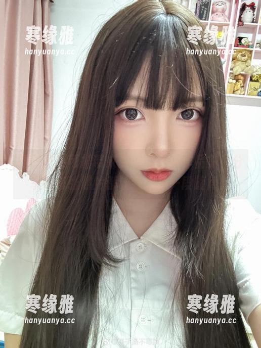 妍子坚不可摧带来的吉他妹妹作品集，分享的每张照片都让我想起一段旋律。