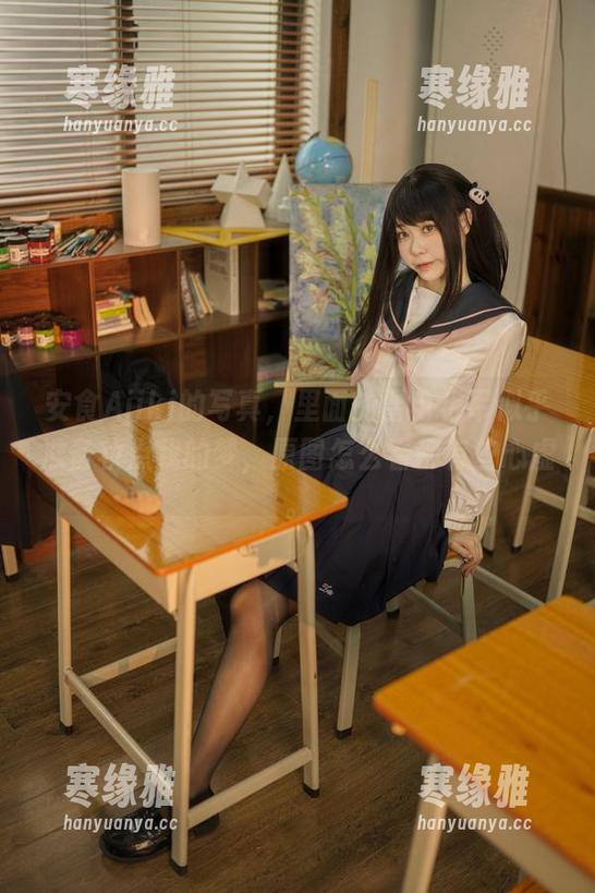 安食Ajiki的写真，里面的雷电将军似乎准备妆点我的梦，原图怎么看都有些心虚。