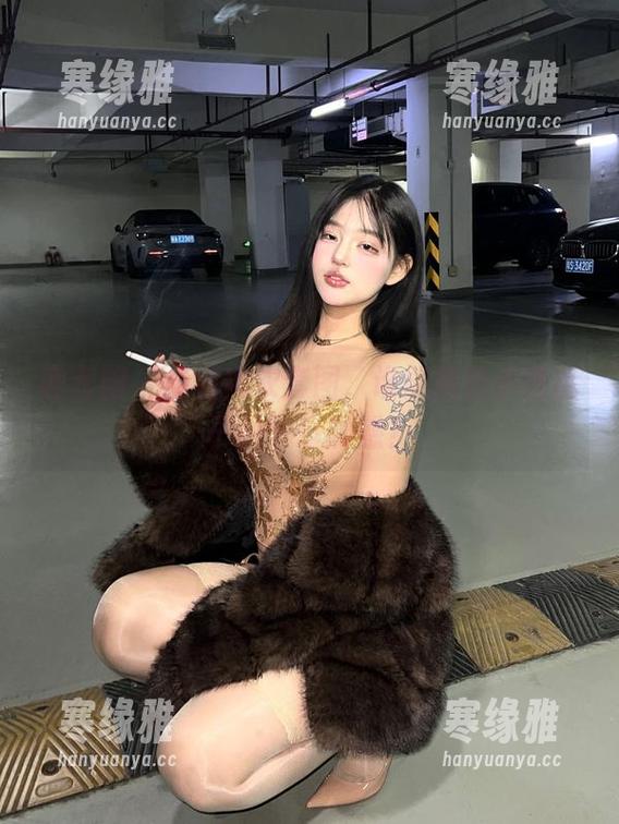 小优优子 微密圈 - 红色内衣套图,谁能抵抗小优优子的分享诱惑?