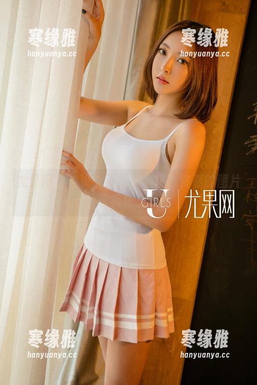 尤果网 - 谁说女王不能俏皮？佟蔓的图片分享疯狂上线！