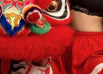 尤果网爱尤物 – 又是一组油亮照，赵伊彤图库直击我的视线，简直要命！