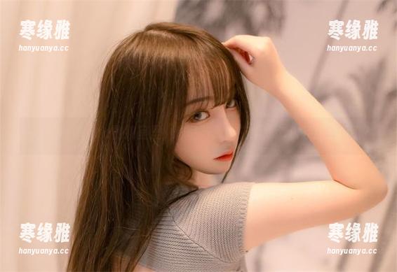 在尤猫醒醒ovo的教室里，作品与情绪交织，怎么会那么吸引？