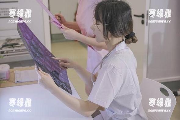 巫女私拍——岛田云溪的日常，她身边的樱花似乎也想当主角！