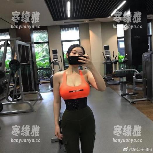 微密圈 - 左公子666写真：哦，自拍也是一种技能？
