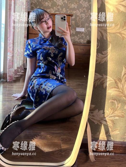 张思允 微密圈 - 一秒被俘获,张思允花嫁全套原图,一看就是下了狠功夫的类型。