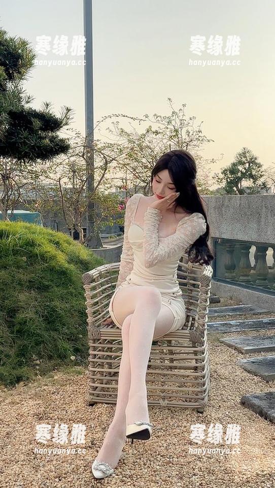 徐莉芝Booty 微密圈 - 徐莉芝Booty黑白合集,看看究竟能不能把黑白玩出彩来