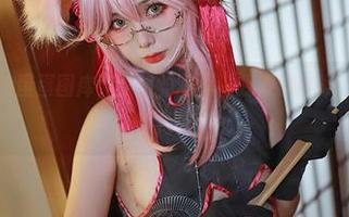 随便翻翻您的蛋蛋图库，学姐的写真让我难以自拔，下载吧反正不掉肉！