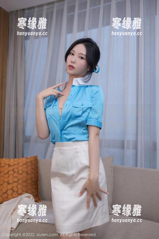 抖娘利世又带来了户外的新美图，真想问问她怎么做到跨越季节不被晒黑的？