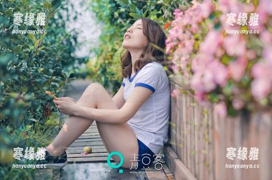 推女神 - 刘钰儿的教室，不仅是课堂，还是福利的图包宝藏！