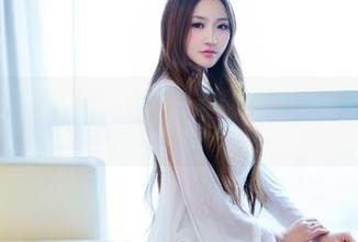 推女郎 – 这高清图包里，杨伊的“秘密”等着你去翻牌，别惊讶哦！