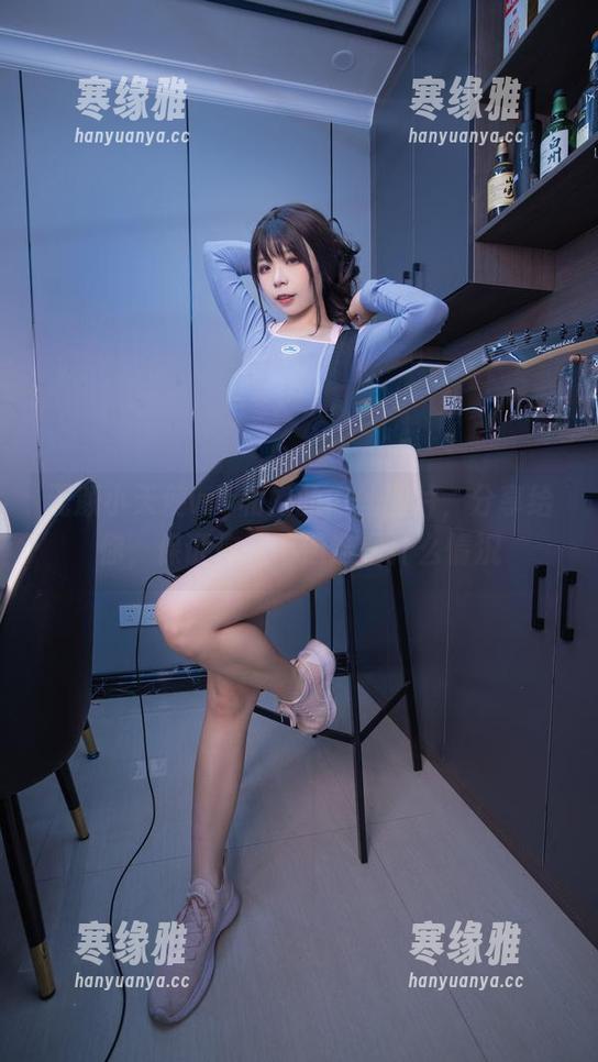无颜小天使wy和她的肉丝图片，分享给你，保证你想不通这是什么情况