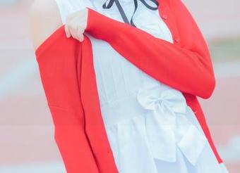 夏日里的桜桃喵：图集更新，不怕热，不怕晒，反正我就是美！
